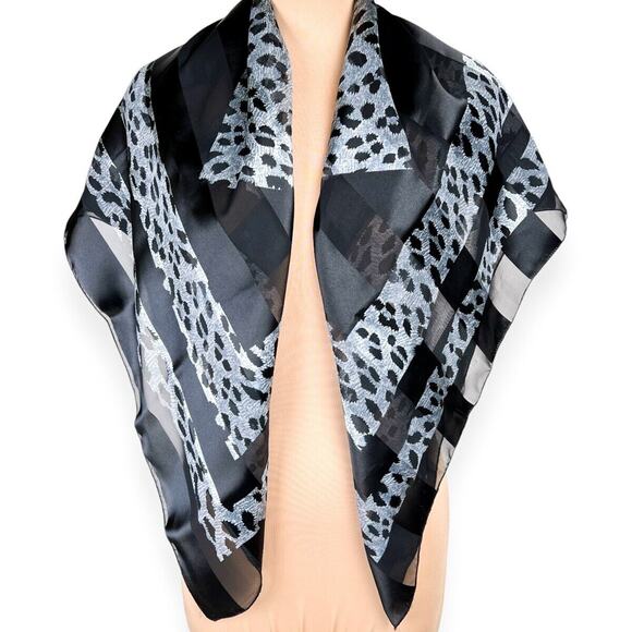 Animal Print Fashion Scarf Women Geometric Black Silver 40x39 Timeless Classic - Picture 3 of 12